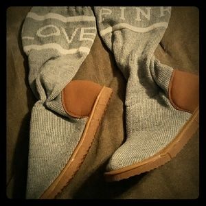Sweater boots